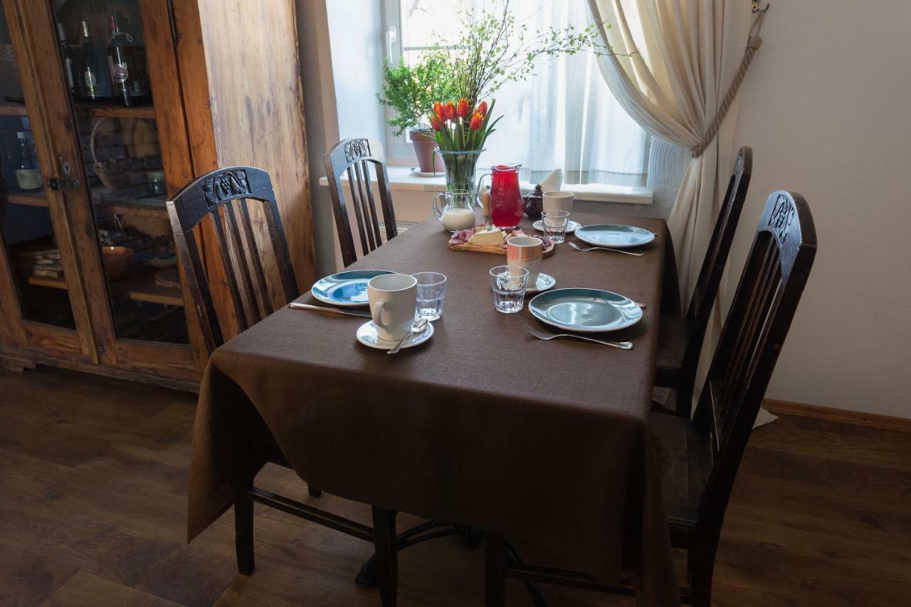 Divas Istabas Apartman Saldus Kültér fotó