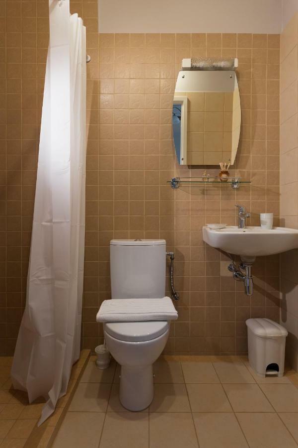 Divas Istabas Apartman Saldus Kültér fotó